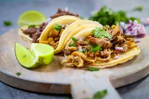Read more about the article Cumin and Ancho Chicken on flower tortilla with the Mexican cheese