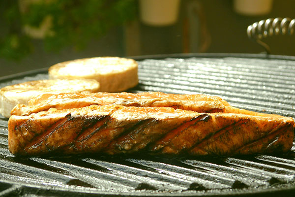 Read more about the article Fresh Ahi with Rosemary & Thyme  From Cooking for Healthy Healing, by Linda Reetor-Page