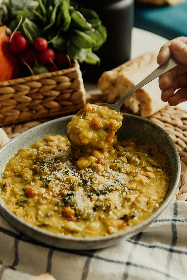 Read more about the article Easy, Slow Simmer Lentil Soup  From Cooking for Healthy Healing, by Linda Reetor-Page