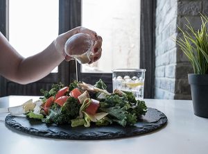 Read more about the article Dr. Weil Low Fat Salad Dressing