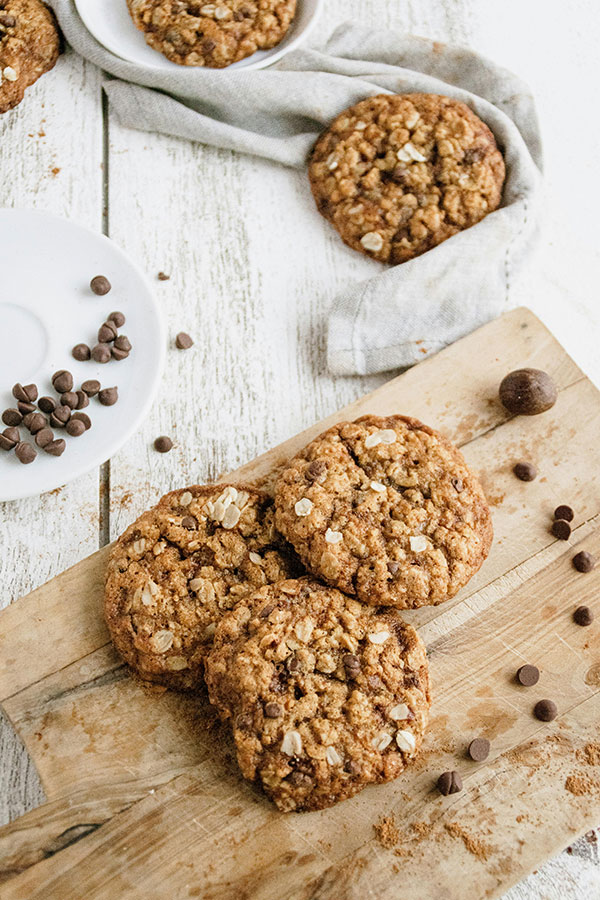 Read more about the article Monster Oatmeal Cookies  From Cooking for Healthy Healing, by Linda Reetor-Page