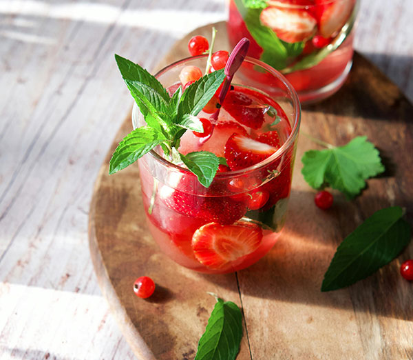 Read more about the article Mocktail: Non Alcoholic Holiday Punch