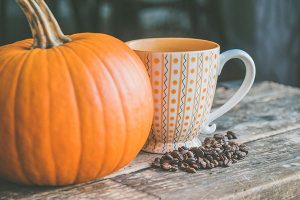 Read more about the article Vegan Pumpkin Spice Latte (PSL) Milkshake